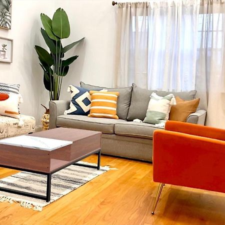 Modern Apartment With Parking & Quick Ride To Manhattan Нью-Йорк Экстерьер фото