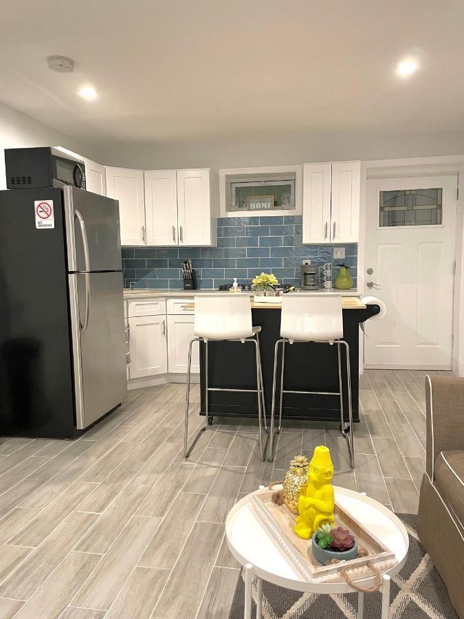Modern Apartment With Parking & Quick Ride To Manhattan Нью-Йорк Экстерьер фото