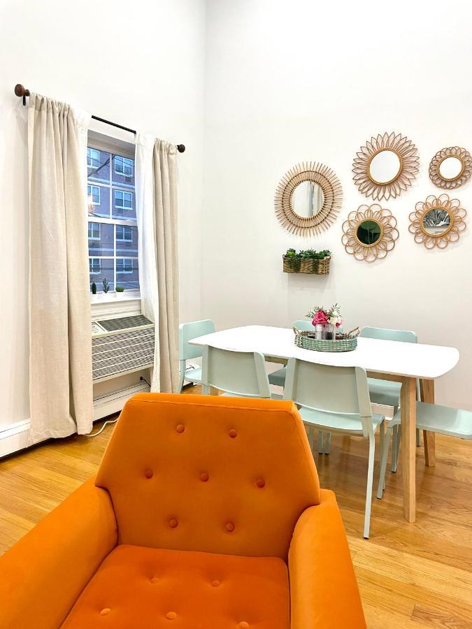 Modern Apartment With Parking & Quick Ride To Manhattan Нью-Йорк Экстерьер фото